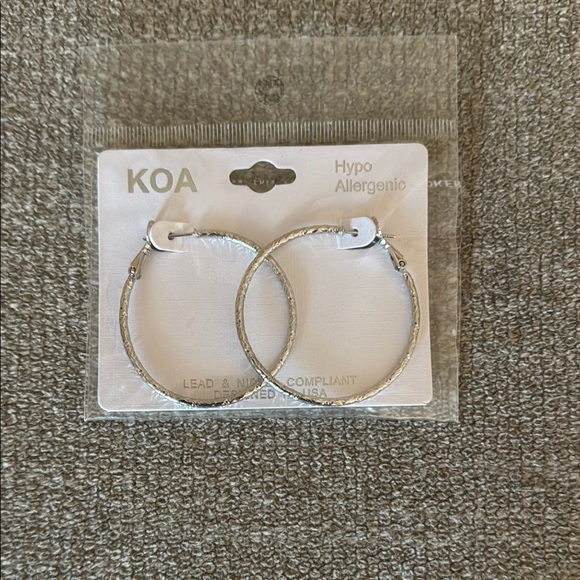 KOA Hypo Allergenic Silver Hoop Earrings - Picture 2 of 2